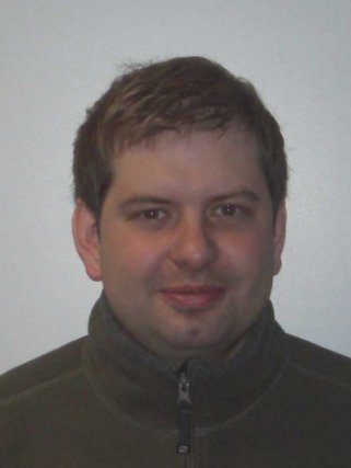 Carsten Knie�